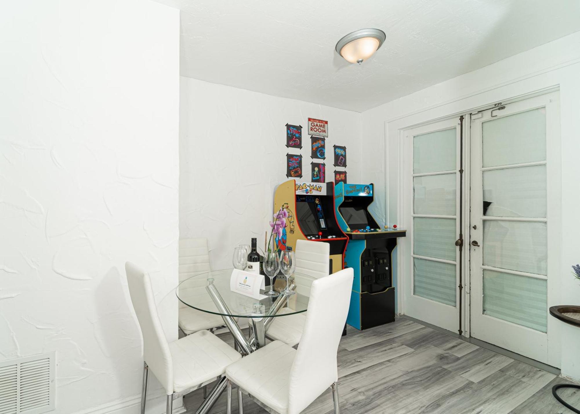 Bike To Beach-Spacious With Patio Bbq & Game Room ฮาลลันเดลบีช ภายนอก รูปภาพ